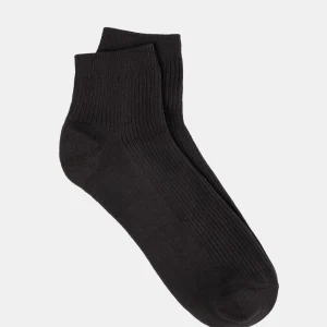 THE CAMEO RIBBED ANKLE SOCKS