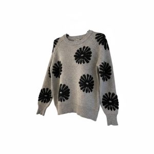 Pull détails gris