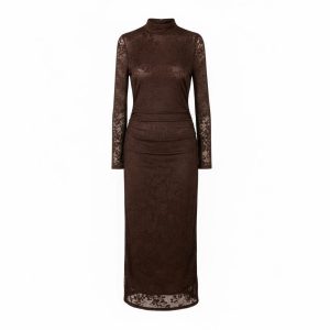 Robe en dentelle marron
