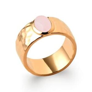 Bague martelée quartz rose plaqué or